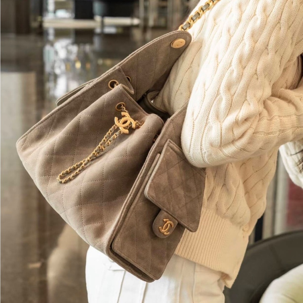 Chanel 25 Hobo Beige Suede Bag